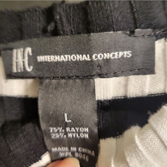 INC. SWEATER - Picture 4 of 4